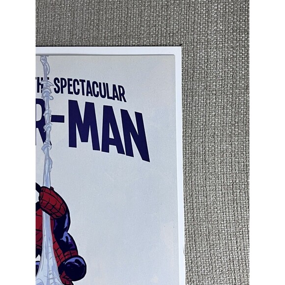 SDCC 2018 Peter Parker The Spectacular Spider-man #307 Skottie Young Variant - Picture 5 of 15